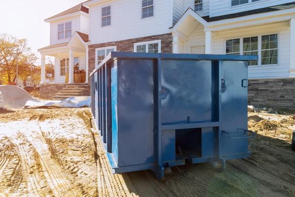 workers at Dumpster Rental of Clarksdale